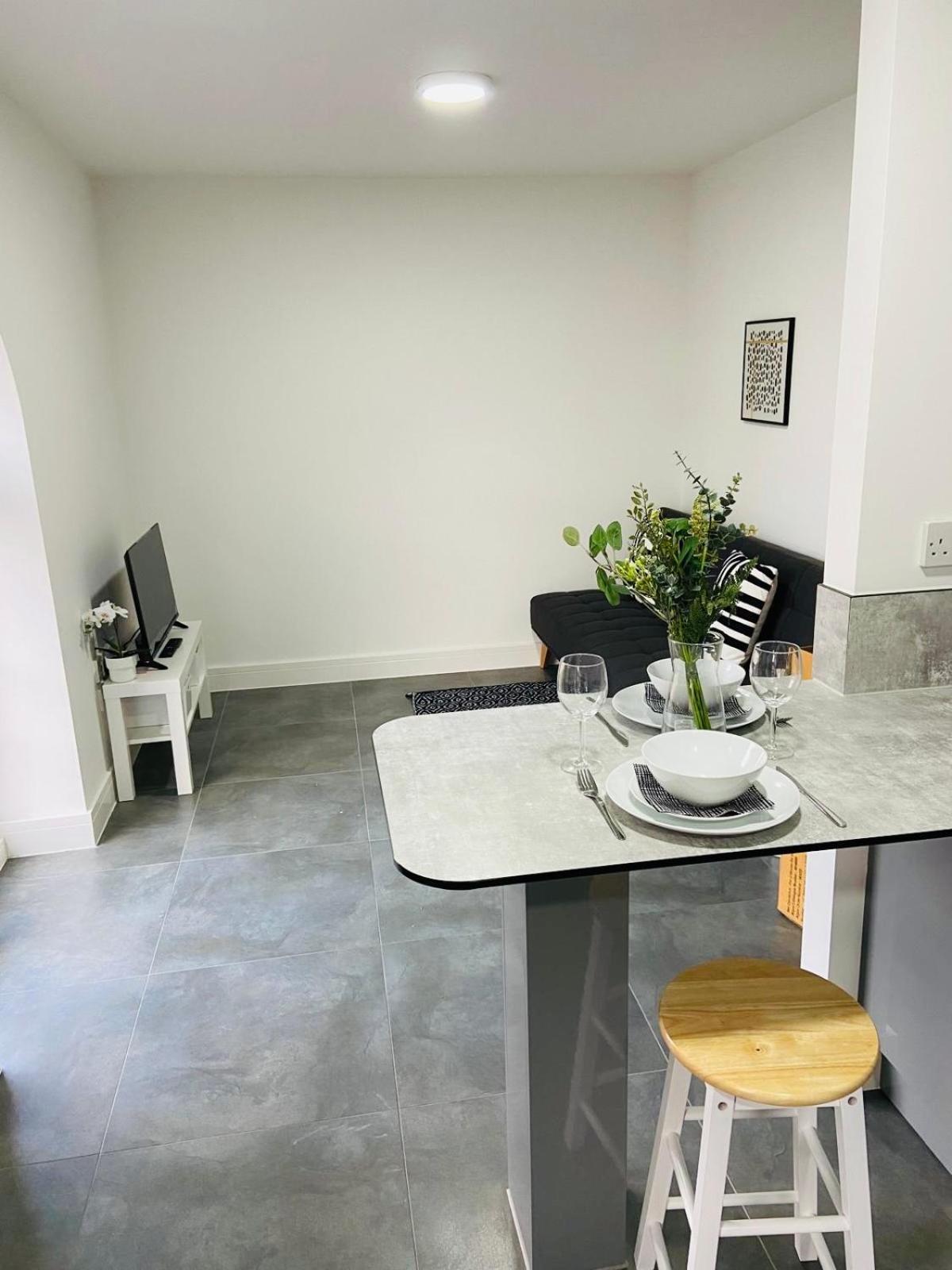 Modern Flat With Free Parking Close To Centre Apartment Birmingham