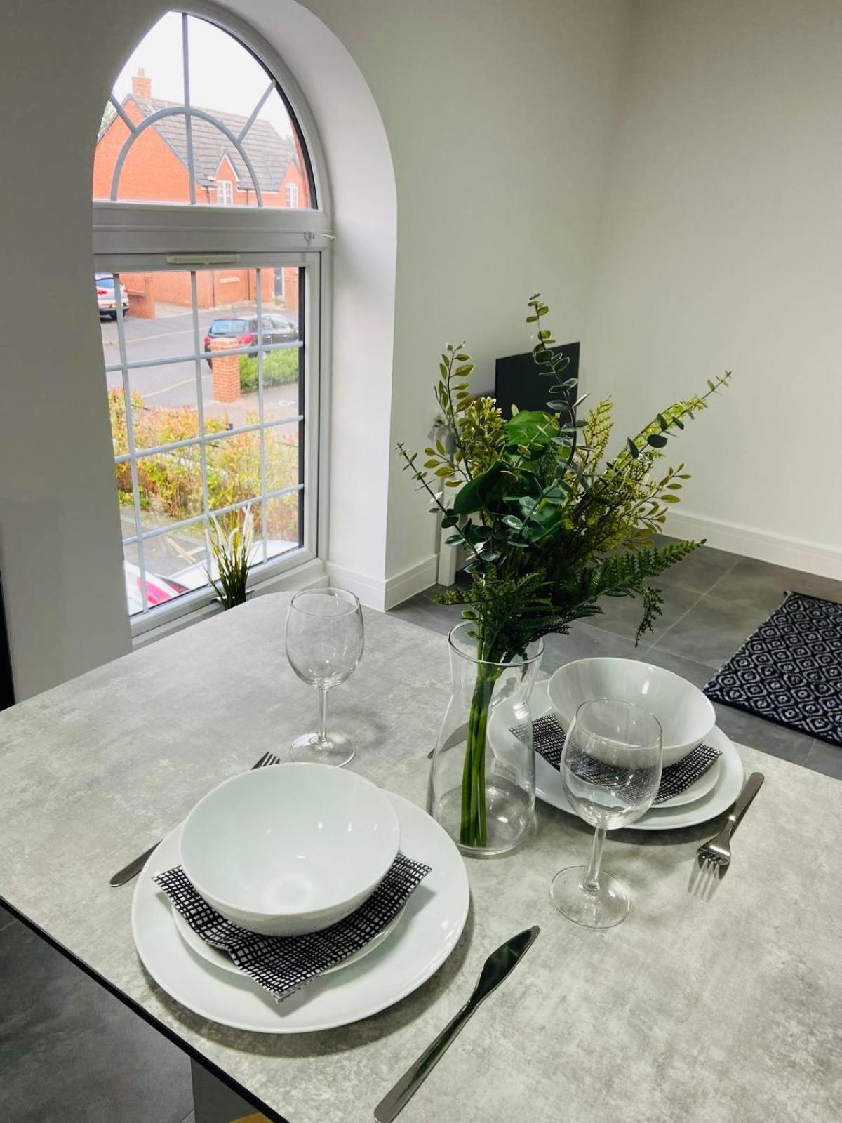 Modern Flat With Free Parking Close To Centre Apartment *